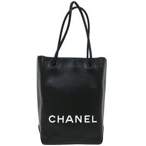 Chanel Black Calfskin Essential Tote Bag 115774
